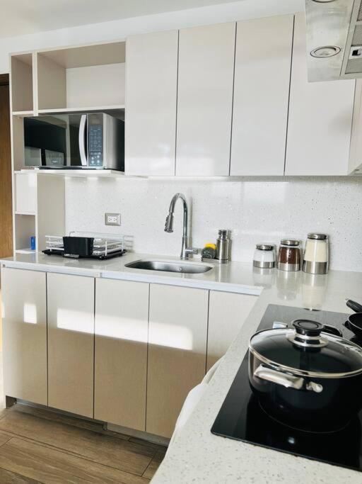 Apartamento 2 Habitaciones, Edificio Airali, Zona 10, Miradolo Guatemala Exterior foto